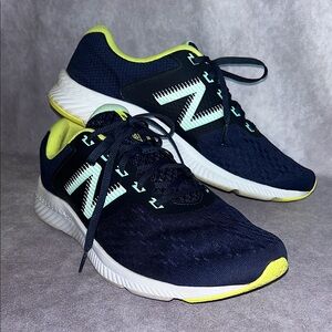 NEW BALANCE DRFT V1 Running Sneakers